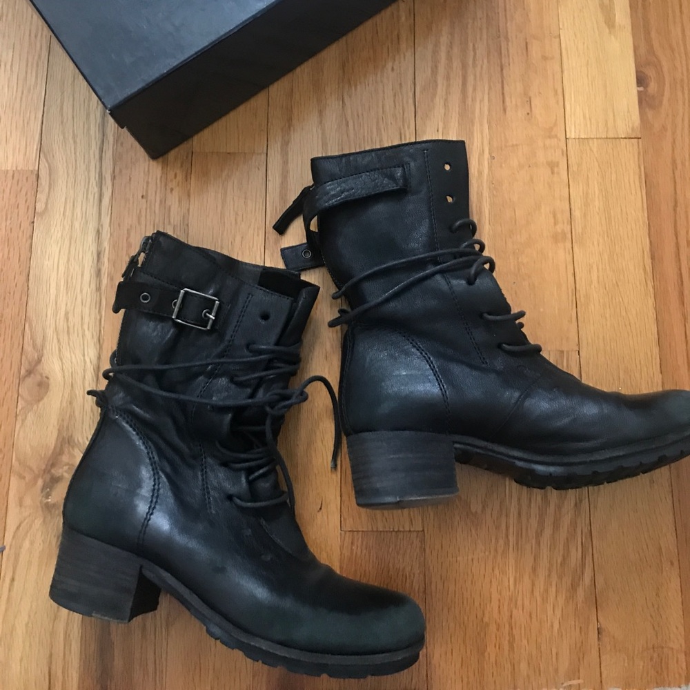 Elisanero combat boots